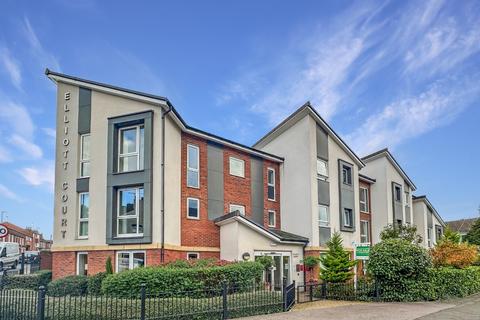 1 bedroom apartment for sale, High Street North, Bedfordshire LU6