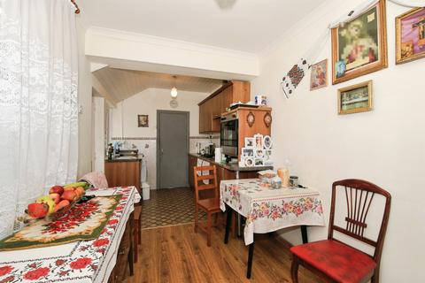 3 bedroom terraced house for sale, Burmer Road, Peterborough