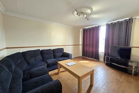 1 bedroom flat to rent, Clifford Road, London E16