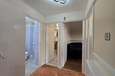 1 bedroom flat to rent, Clifford Road, London E16