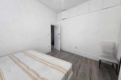 undefined, Osbaldeston Road, London