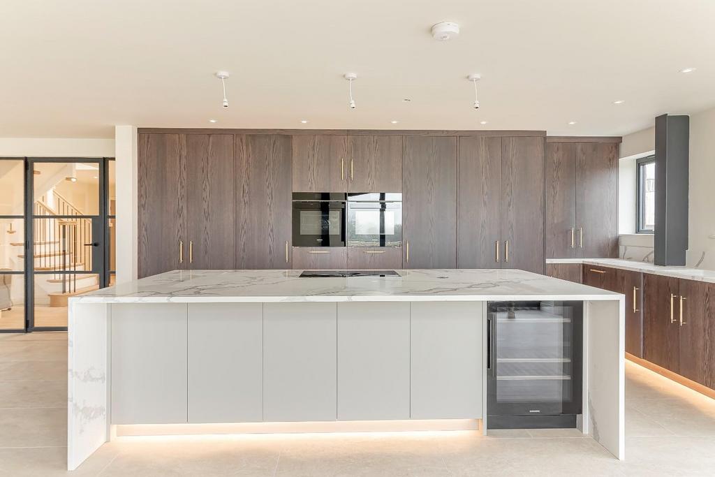 Living Dining Kitchen - E.jpg