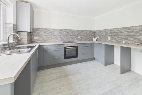 2 bedroom bungalow for sale, Polvelyn Parc, Hayle, Cornwall, TR27 4JP