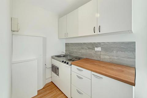 undefined, Clayponds Lane, Brentford TW8
