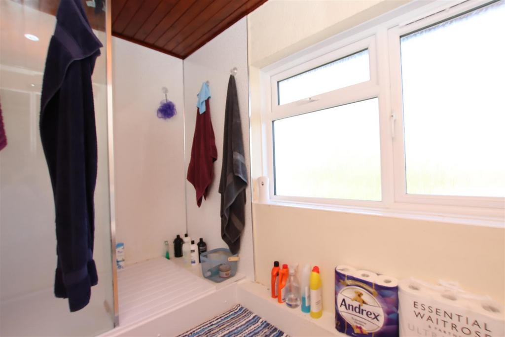 Shower room.JPG