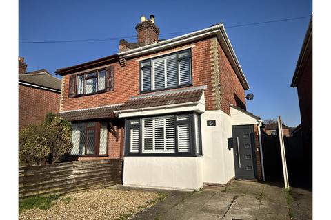 Pinegrove Road, Southampton, SO19