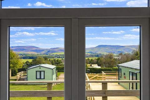 3 bedroom park home for sale, Wild Rose Holiday Park – Cumbria