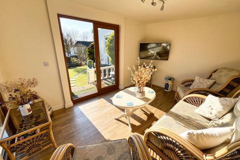 4 bedroom detached house for sale, Sherwood, Miskin Road, Miskin - CF72 8JN