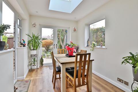 3 bedroom detached house for sale, Pennant Way, Christchurch
