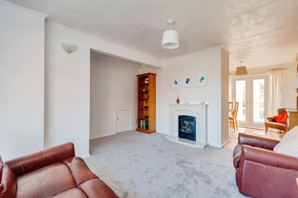 Living/Dining Room