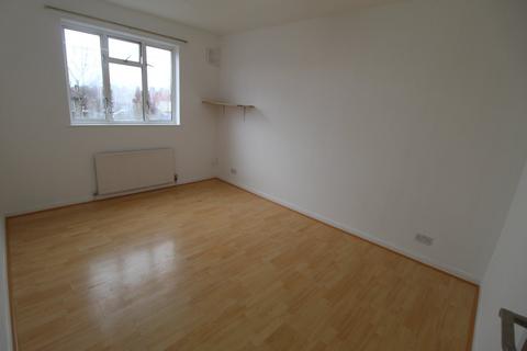 1 bedroom apartment to rent, Bilton Road, Perivale, Greenford, UB6