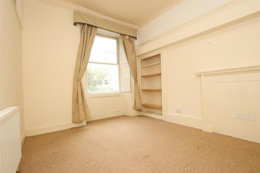 Bedroom 2.JPG