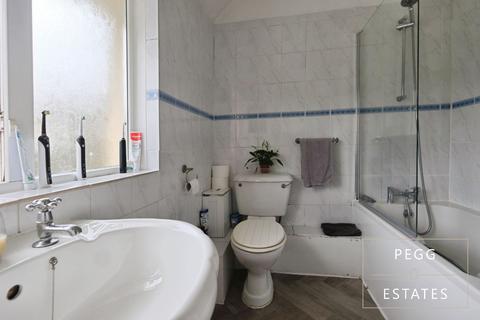 3 bedroom terraced house for sale, East Pafford Avenue, Torquay