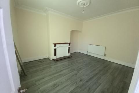 undefined, 27 Shroggs Vue Terrace, HX1 5RF