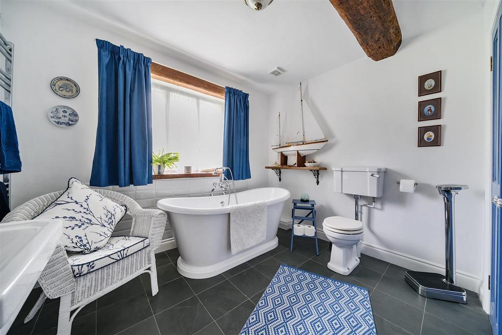 Family bathroom