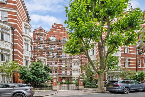 undefined, Fitzjames Avenue, London, W14