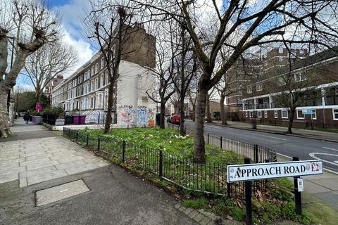undefined, Old Ford Road, Bethnal Green E2