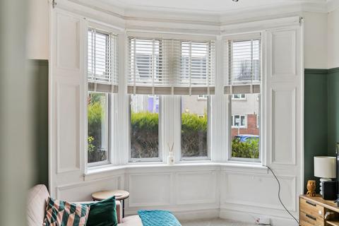 3 bedroom terraced house for sale, Busby Road, Clarkston, G76
