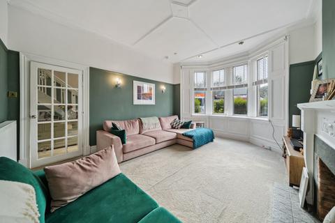 3 bedroom terraced house for sale, Busby Road, Clarkston, G76