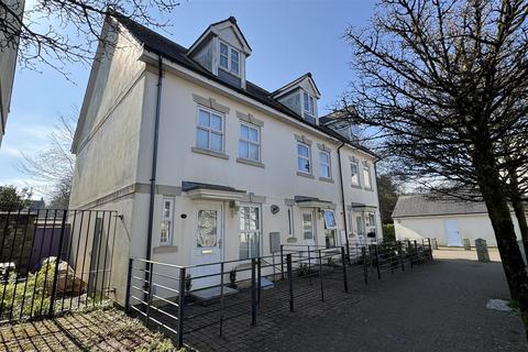 undefined, Temeraire Road, Plymouth PL5