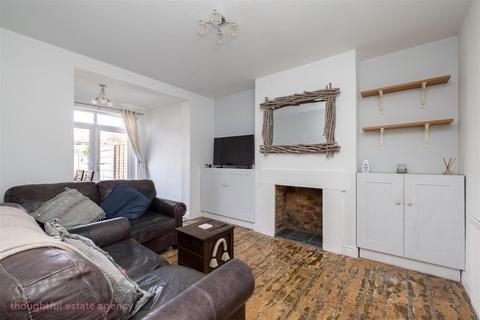 undefined, Wrythe Lane, Carshalton