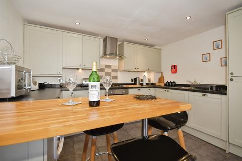 2 bedroom house for sale, Market Square, Tideswell, Buxton