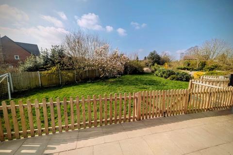 5 bedroom semi-detached house for sale, Saxon Close, Worcester WR6