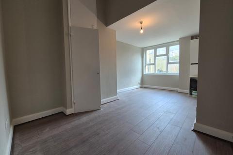 2 bedroom apartment to rent, Scrubs Lane, London, NW10