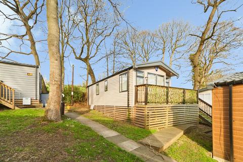 2 bedroom park home for sale, Mill Lane, Hawksworth, Leeds
