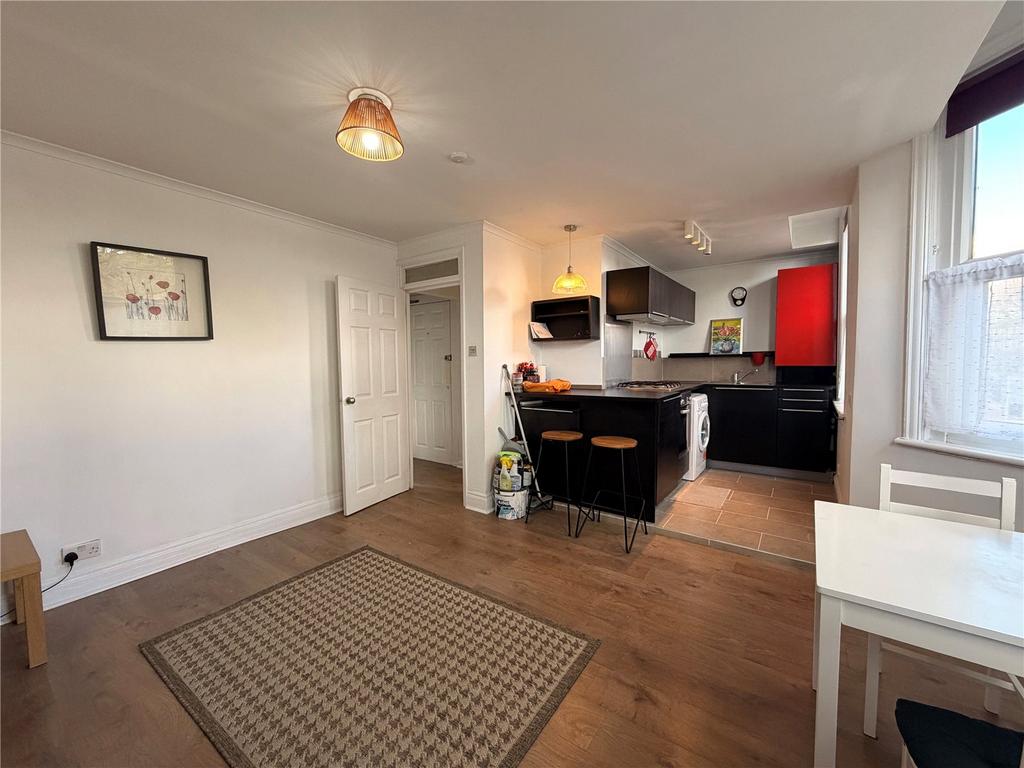 Apartment in London - View 5