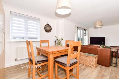 2 bedroom ground floor flat for sale, Sherwood Avenue, Larkfield, Aylesford, Kent