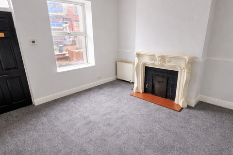 3 bedroom terraced house to rent, Rydall Terrace, Leeds