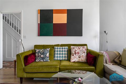 5 bedroom end of terrace house for sale, Broomfield Avenue, London, N13
