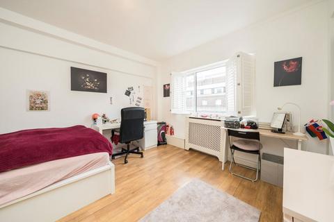 undefined, Woburn Place, London WC1H