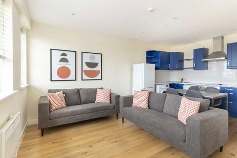 2 bedroom flat to rent, Kepler Road, London SW4