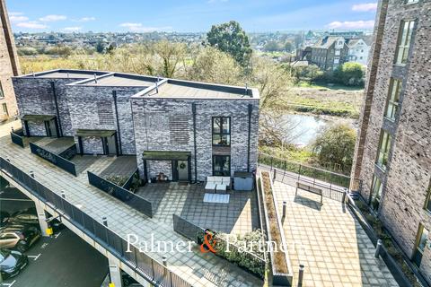 Wharf Road, Essex CM2