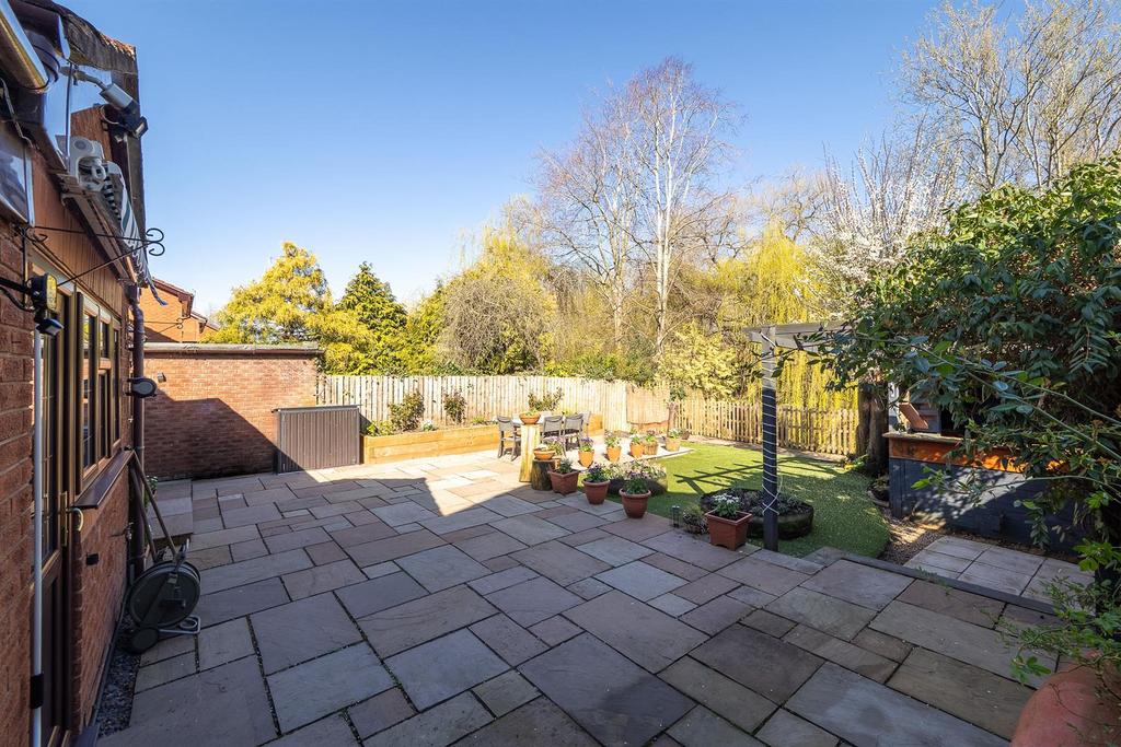 Rear patio/garden