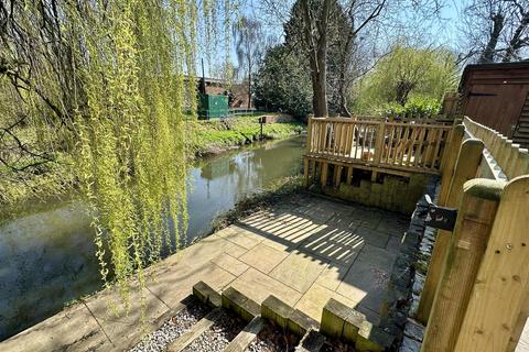 undefined, Riverside, Studley
