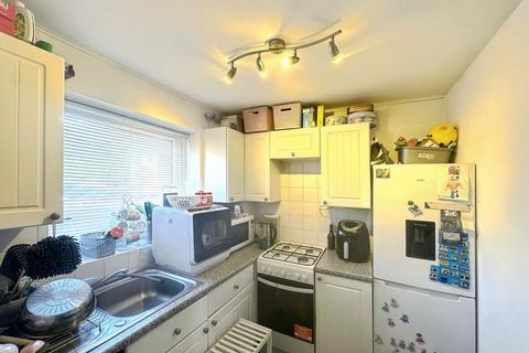 2 bedroom end of terrace house for sale, Templers  road, Newton Abbot TQ12