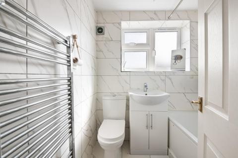 3 bedroom terraced house for sale, Keir Hardie Way, Hayes