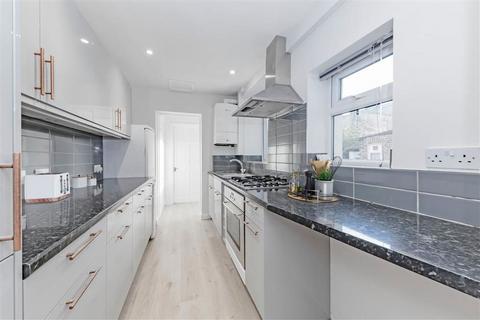 1 bedroom flat to rent, Brackenbury Road, London W6