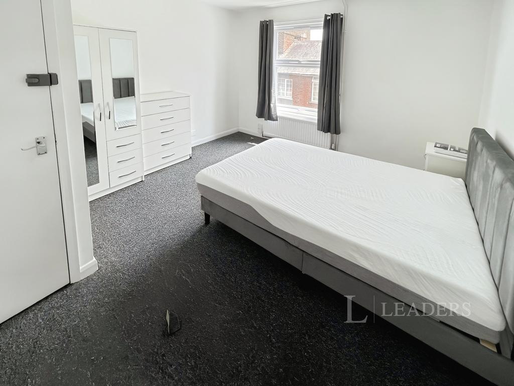 6dceb47e-room 202 20