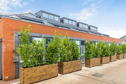 undefined, Elm Grove, Wimbledon SW19