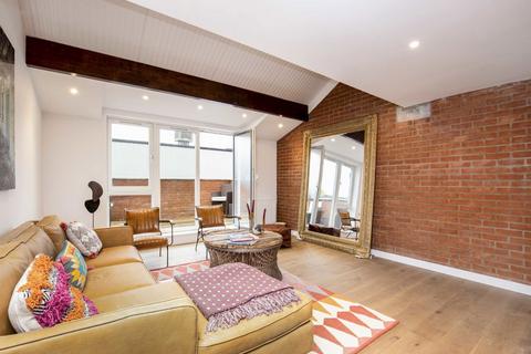 undefined, Elm Grove, Wimbledon SW19