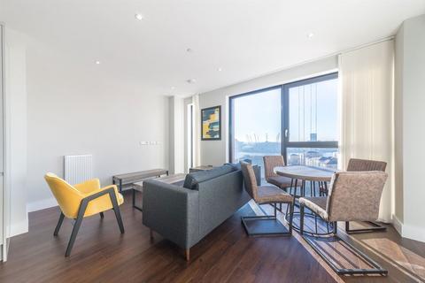 1 bedroom flat for sale, Silvocea Way, London E14