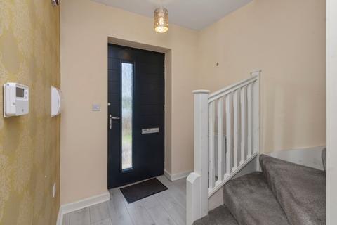 undefined, Halton Brook Avenue, Halton Brook, WA7