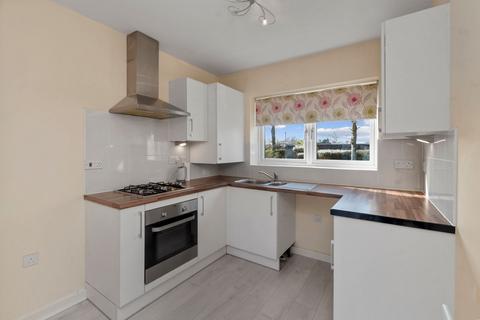 undefined, Halton Brook Avenue, Halton Brook, WA7