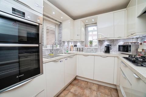undefined, Lynnes Close, Blidworth, MANSFIELD