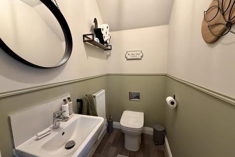 3 bedroom semi-detached house for sale, Worthington Avenue, Blackpool FY4