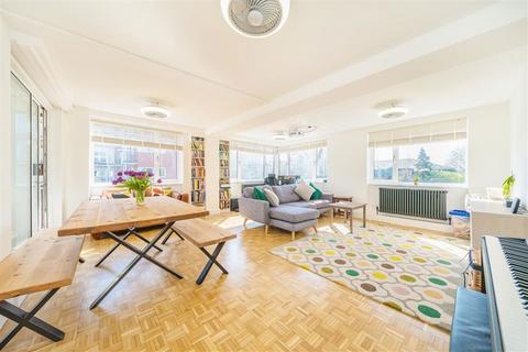 undefined, Twickenham Road, Teddington TW11